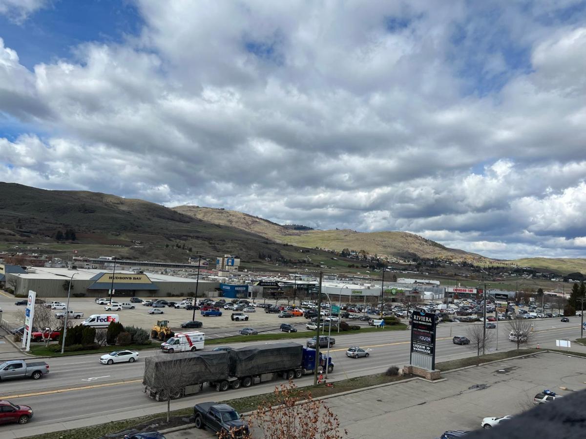 Divya Sutra Plaza And Conference Centre, Vernon, Bc Zewnętrze zdjęcie